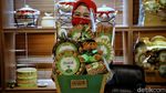 Mengintip Proses Pembuatan Aneka Kue Lebaran di Jakarta Utara