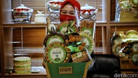 Beberapa UKM di bidang makanan kawasan Jakarta yang dulu terdampak pandemi di tahun 2020, kini di tahun 2021 mulai kembali bangkit. Salah satu caranya adalah terus memberikan inovasi yang menarik terhadap produk, seperti yang dilakukan oleh Dynamic Natural Bakery and Cake.