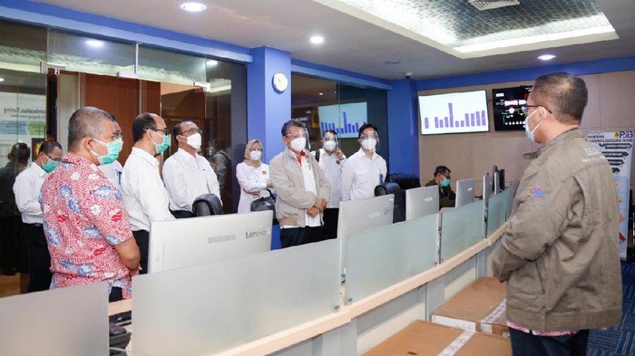 Menteri ESDM mengunjungi PLN UP2B Jatim