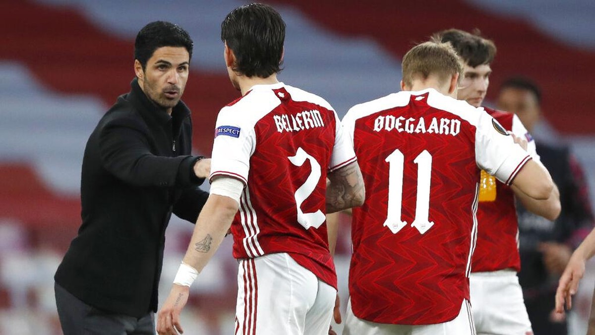 Arsenal dinilai butuh minimal tiga pemain baru. (Foto: AP/Alastair Grant)