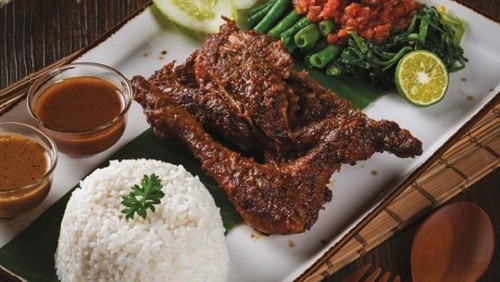 5 Restoran Lombok yang Punya Ayam Taliwang untuk Buka Puasa