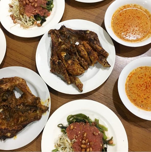 5 Restoran Lombok yang Punya Ayam Taliwang untuk Buka Puasa