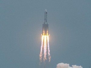 Ancang-ancang China Kirim Astronaut Pertama ke Luar Angkasa