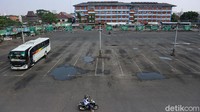 Begini suasana di Terminal Kota Bekasi, Jawa Barat, Jumat (7/5/2021).