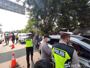 Titik Penyekatan Mudik Bekasi-Karawang, 2.359 Kendaraan Diputar Balik