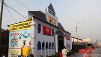 Di setiap sisi pos pelayanan ini terdapat imbauan agar warga tidak melakukan mudik.