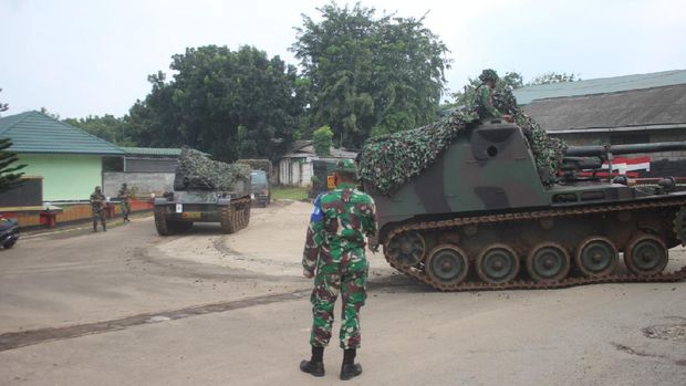 Viral tank TNI turun ke jalan untuk halau pemudik, nyatanya untuk latihan