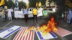 Warga Pakistan-Iran Bakar Bendera Israel di Hari Al Quds Sedunia