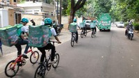 Untuk aktivitas tersebut, perusahaan telah membentuk Move On Team yang akan berkeliling ke berbagai tempat keramaian menggunakan mobil (food truck) dan sepeda pada waktu berbuka puasa untuk membagikan bermacam rasa kelezatan melalui makanan-makanan yang dibuat menggunakan SasaSantan.