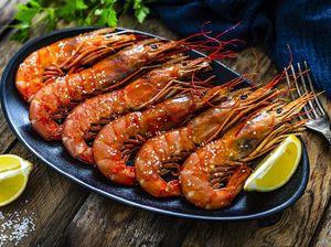 Kolesterol Nanjak Tapi Pengin Makan Udang? Boleh Saja, Begini Tipsnya