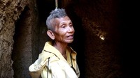 Dia kemudian menceritakan awal mula munculnya ide membuat rumah bawah tanah tersebut. Zainuddin mengaku galian tersebut dibuat karena dirinya ingin membangun sumur. (Foto: Zulkipli Natsir/detikcom)