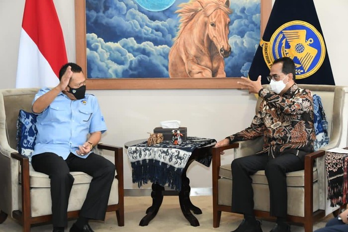 Ketua MPR RI Bambang Soesatyo (Bamsoet) mendorong agar SIM Internasional Indonesia diakui di seluruh dunia