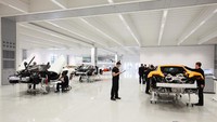 Markas McLaren di Woking ini dibangun pada 2004 dan mendapat sertifikat Carbon Trust Standard pada 2010. (Getty Images/Oli Scarff)