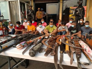 Memburu 1 Buron Senpi Ilegal Kampung Ambon