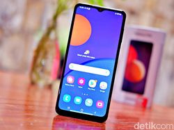 Unboxing Samsung Galaxy M12, HP Rp 1 Jutaan Punya 5 Kamera
