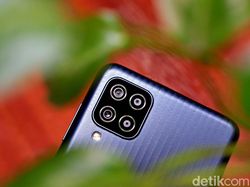 Unboxing Samsung Galaxy M12, HP Rp 1 Jutaan Punya 5 Kamera