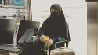 Ummi Pipik kini disibukkan dengan aktivitasnya sebagai pendakwah. Ia juga eksis di Instagram dengan lebih dari 1,6 juta followers. Foto: Instagram _ummi_pipik_