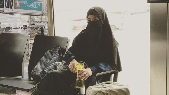 Ummi Pipik Punya Bisnis Air Hidrogen dan Kafe yang Kece