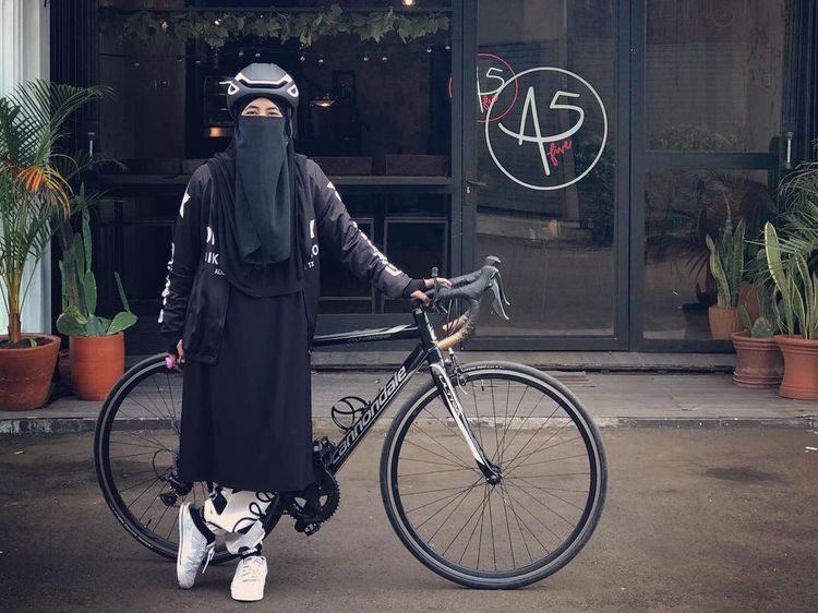 Ummi Pipik Punya Bisnis Air Hidrogen dan Kafe yang Kece