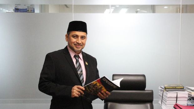 Anggota Fraksi PKS DPRD DKI Jakarta Abdul Aziz (Foto: dok Istimewa)