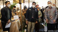 Menteri Pariwisata  dan Ekonomi Kreatif, Sandiaga Uno tampak hadir dalam penyelenggaraan acara #GakMudikDibikinAsik di Trans Studio Mall Cibubur.