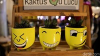 Kemenparekraf bekerja sama dengan Trans Studio Mall dan PT Pos Indonesia menggelar acara #GakMudikDibikinAsik yang diselenggarakan di Trans Studio Mall Cibubur, Minggu (9/5/2021).  Acara ini melibatkan 20 UMKM yang menjual aneka produk ekonomi kreatif yang dikemas dalam bentuk bingkisan (hampers).