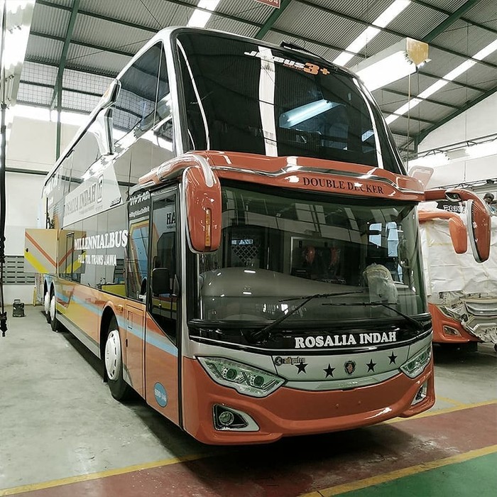 Melihat Lebih Dekat Bus Tingkat Terbaru Po Rosalia Indah