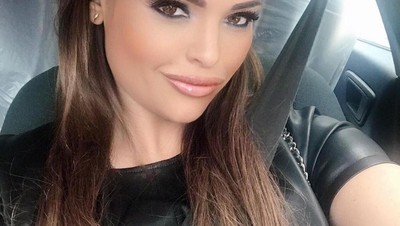 Sedang Pandemi, Wanita Cantik Ini Malah Dapat Puluhan Juta karena Bersin