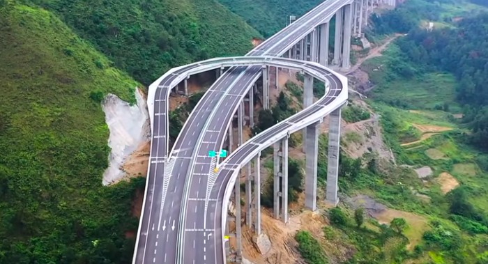 Jarang Ada, China Punya Lokasi Putar Balik yang Aman di Tol