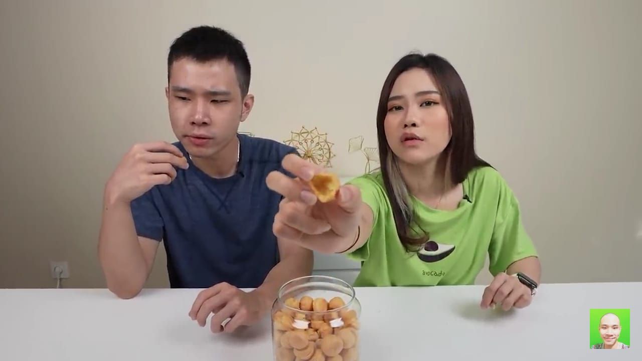 Seru! Tantangan Hanya Makan Kue Lebaran Selama 24 Jam ala Jess No Limit