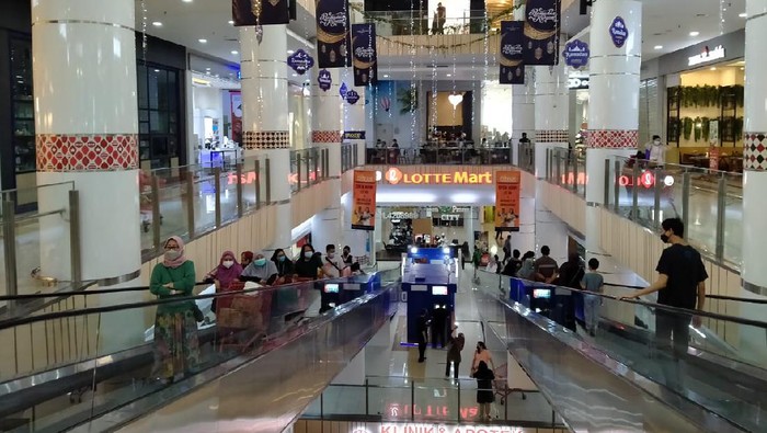 Mal di Jakarta/Herdi Alif Alhikam