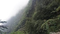 Dari Lembah Sukhoi ini terlihat jelas tebing Gunung Salak yang dihantam pesawat Sukhoi Superjet 100.
