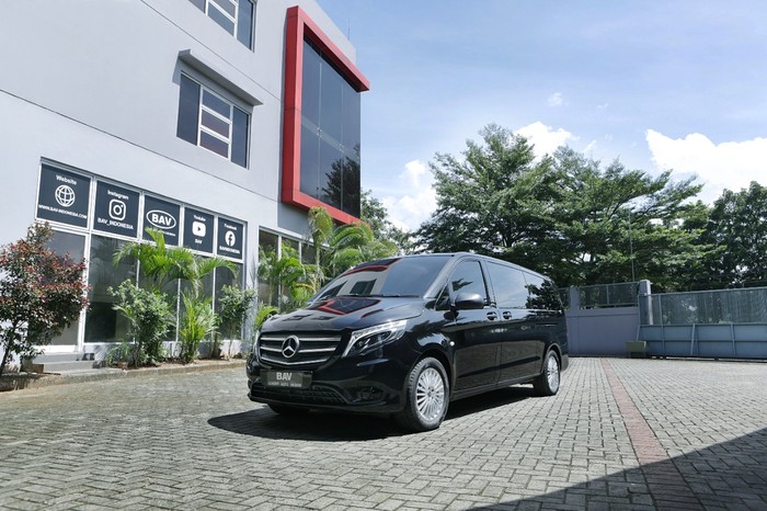 Modifikasi Interior Mercedes-Benz Vito