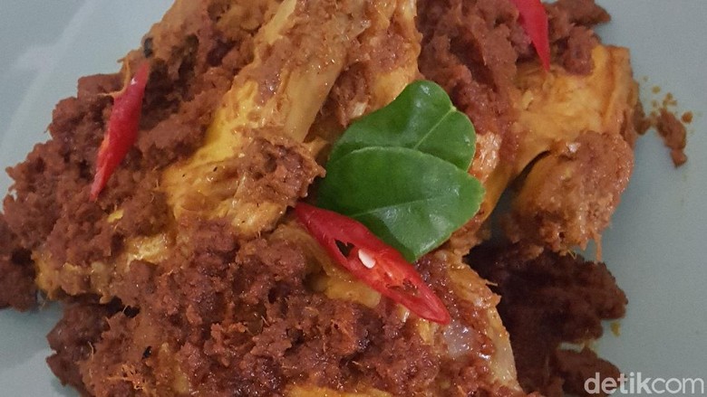 Menu Harian Ramadhan ke-30: Gurihnya Gulai Nangka dan Rendang Ayam untuk Lebaran Menu Harian Ramadhan ke-30: Gurihnya Gulai Nangka dan Rendang Ayam untuk Lebaran