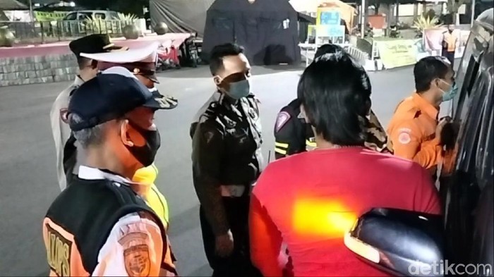 Sopir bus protes masih ada travel gelap beroperasi