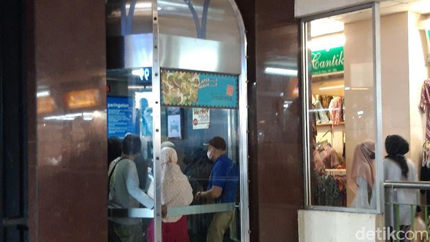Suasana Pasar Tanah Abang pada 9 Mei 2021 (Rakha/detikcom)