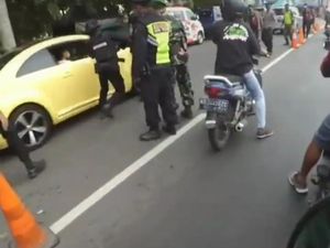 Sesal Orang Tua Pinjamkan Mobil VW ke Anak yang Terobos Penyekatan di Klaten