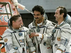 Mengenal Astronaut Muslim yang Terbang ke Luar Angkasa