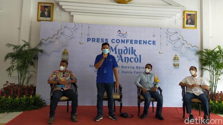 Ancol VP Taman Impian, Ferdinand Gultom pada awak media di Balai Kota Dunia Fantasi, Ancol. Senin (10/5/2021).