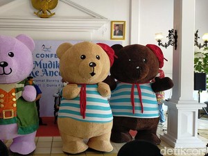 Lebaran di Dufan, Ada Pertunjukan Boneka Beruang yang Bikin Gemas!
