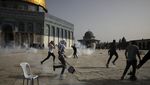 Bentrokan Palestina-Israel di Masjid Al-Aqsa Kembali Pecah