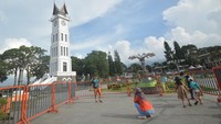 Kapolda Sumbar Irjen Pol Toni Harmanto memastikan seluruh objek wisata di provinsi itu ditutup saat libur Idul Fitri 1442 hijriah untuk mencegah penyebaran virus COVID-19. ANTARA FOTO/Iggoy el Fitra  