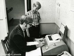 Potret Masa Kecil dan Remaja Bill Gates yang Jarang Diketahui