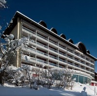 Bayi laki-laki tersebut merupakan anak kesembilan Raja Maha Vajiralongkorn di usianya yang ke-68 tahun. Dalam cuitannya, Andrew menulis bahwa saat ini ibu dan bayinya menginap di Hotel Waldegg, Swiss. Foto: Dok. Myswitzerland.com
