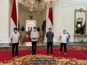 Adian Napitupulu Menghadap Jokowi-Bantah Ditawari Jadi Menteri