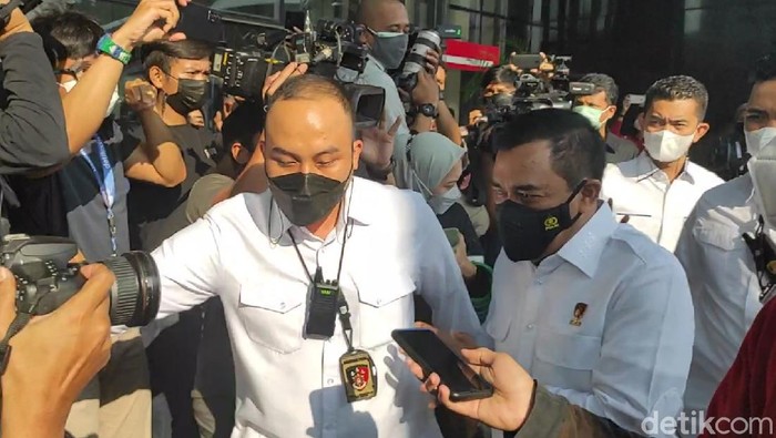 Kabareskrim Polri Komjen Agus Andriyanto mendatangi KPK (Azhar Bagas/detikcom)