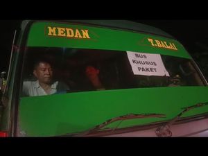 Kendaraan Berstiker Bus Khusus Paket Isi Pemudik Diputar Balik di Asahan