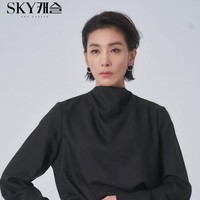 Penggemar drama Korea pasti sudah tak asing dengan Kim Seo Hyung. Pasalnya, aktris berumur 47 tahun ini identik dengan perannya sebagai Tutor Kim di Sky Castle. Foto: dok. tvN