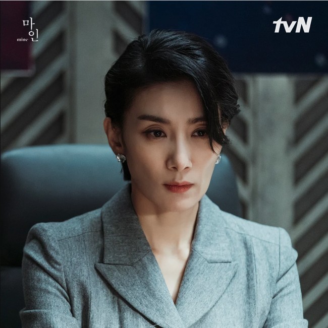 Dalam drama Korea on going yang menggantikan Vincenzo itu, Kim Seo Hyung menjadi konglomerat yang menikahi putra tertua dari keluarga Hyowon Group. Foto: dok. tvN