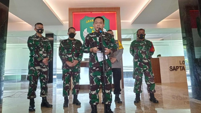 Konferensi pers Pangdam Jaya soal Serda Nurhadi (Sachril-detikcom)